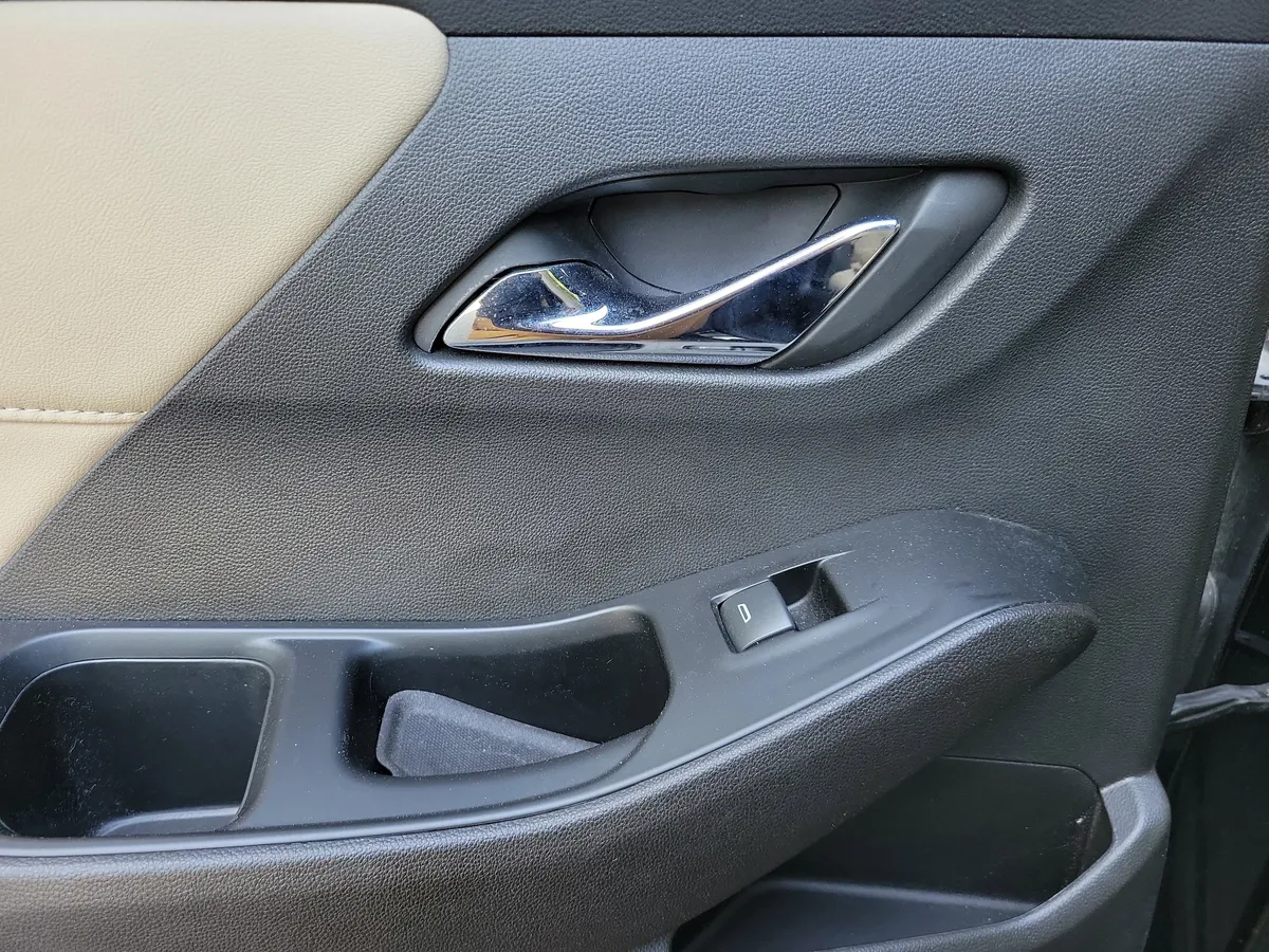 2023 Chevrolet Traverse LS w/1LS thumbnail 25