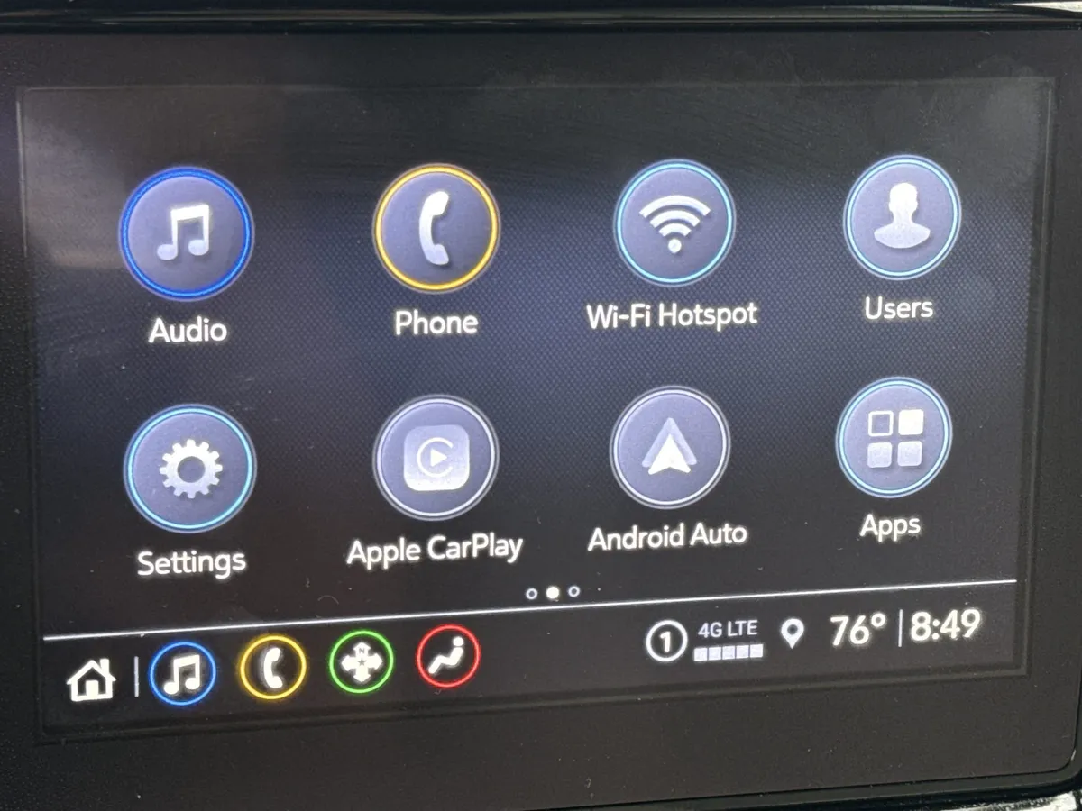 2023 Chevrolet Traverse LT Cloth thumbnail 12