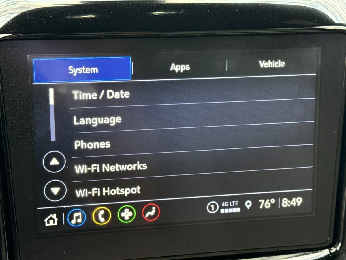 2023 Chevrolet Traverse LT Cloth thumbnail 5
