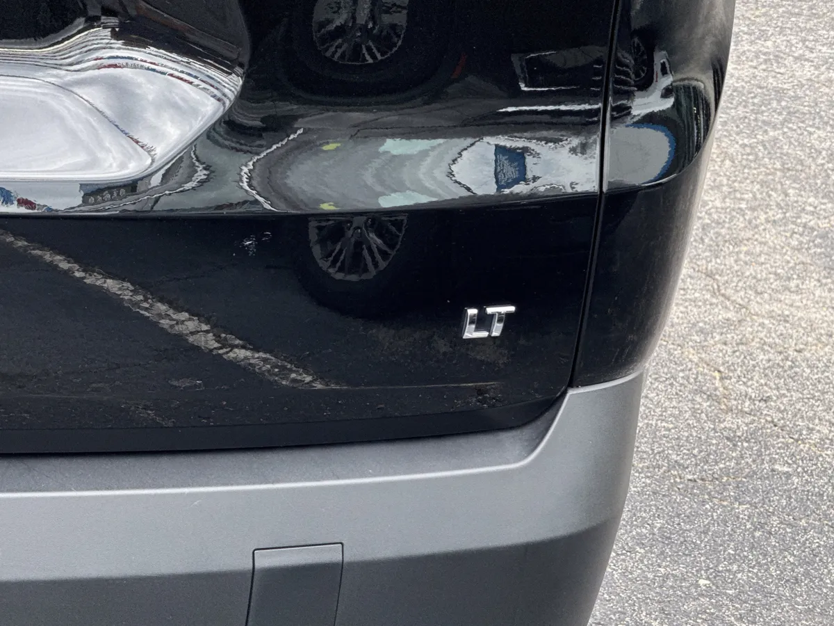 2023 Chevrolet Traverse LT Cloth thumbnail 6
