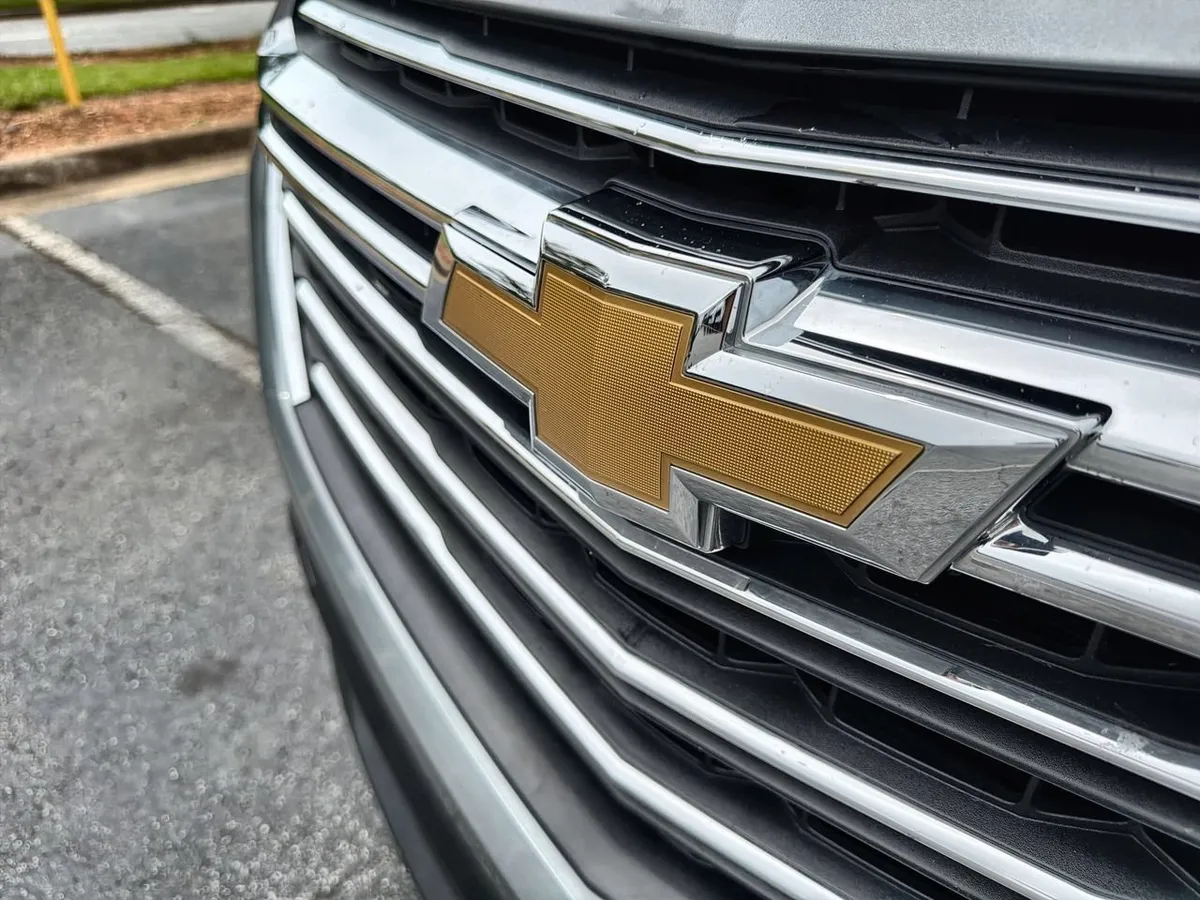 2023 Chevrolet Traverse LT Cloth thumbnail 26