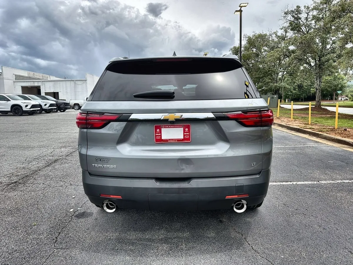 2023 Chevrolet Traverse LT Cloth thumbnail 7