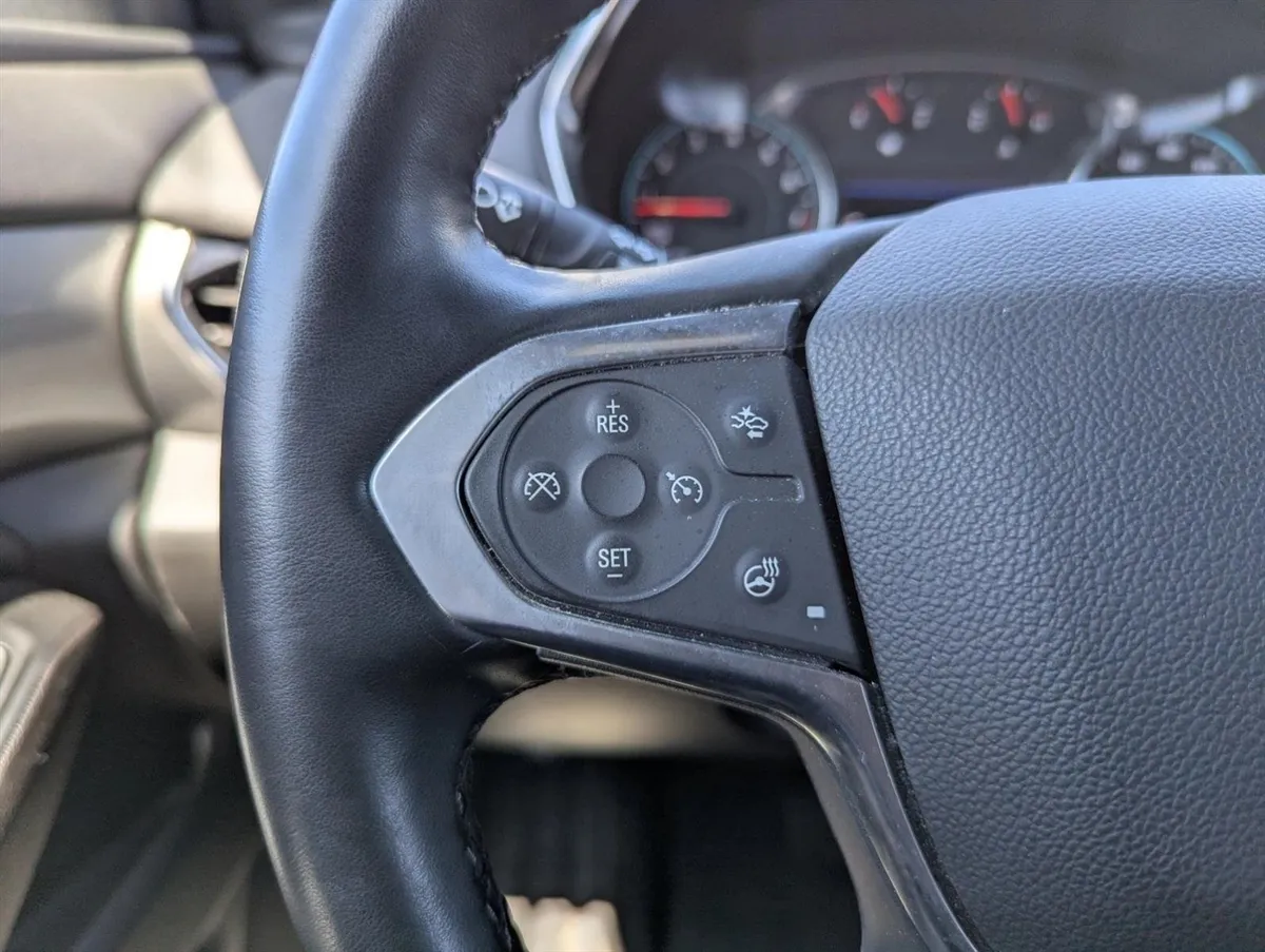 2023 Chevrolet Traverse LT Leather thumbnail 13