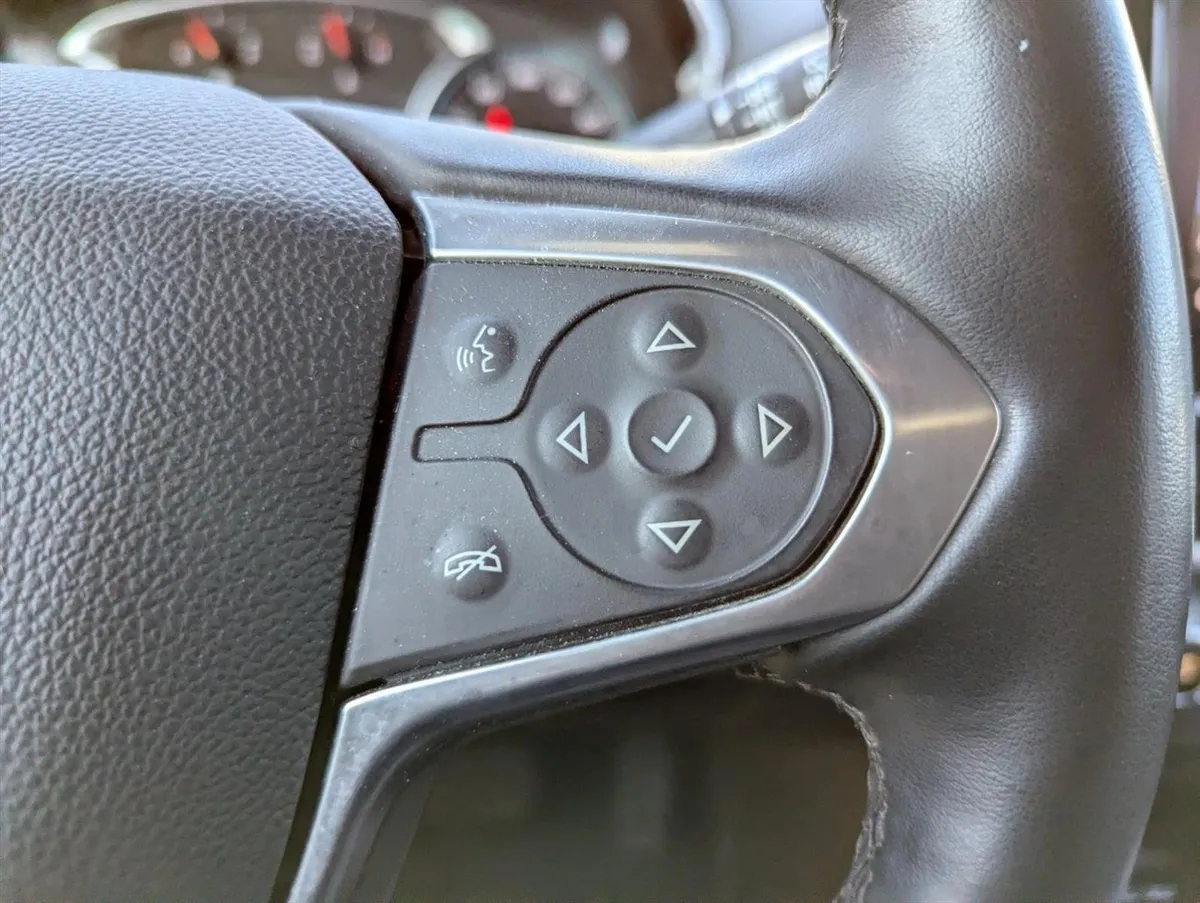 2023 Chevrolet Traverse LT Leather thumbnail 14
