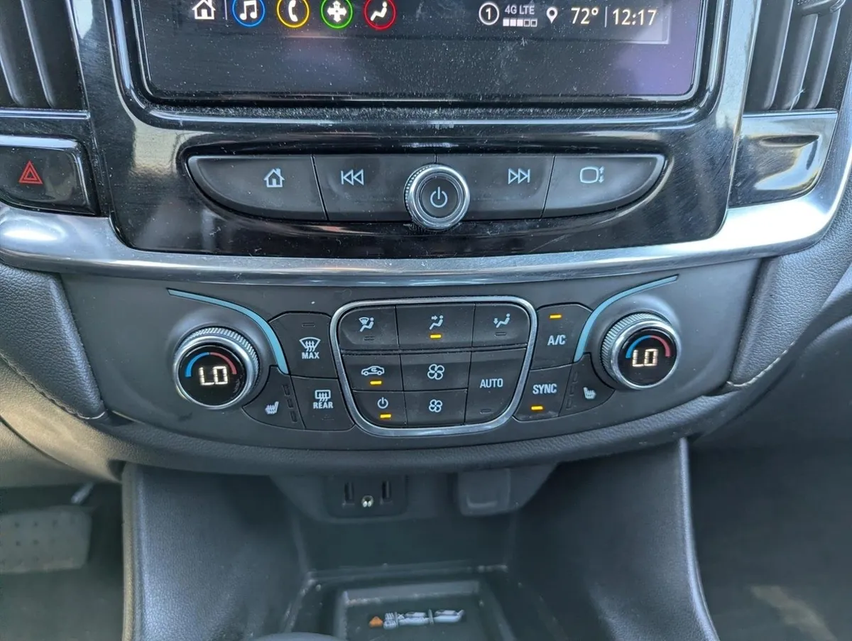 2023 Chevrolet Traverse LT Leather thumbnail 19