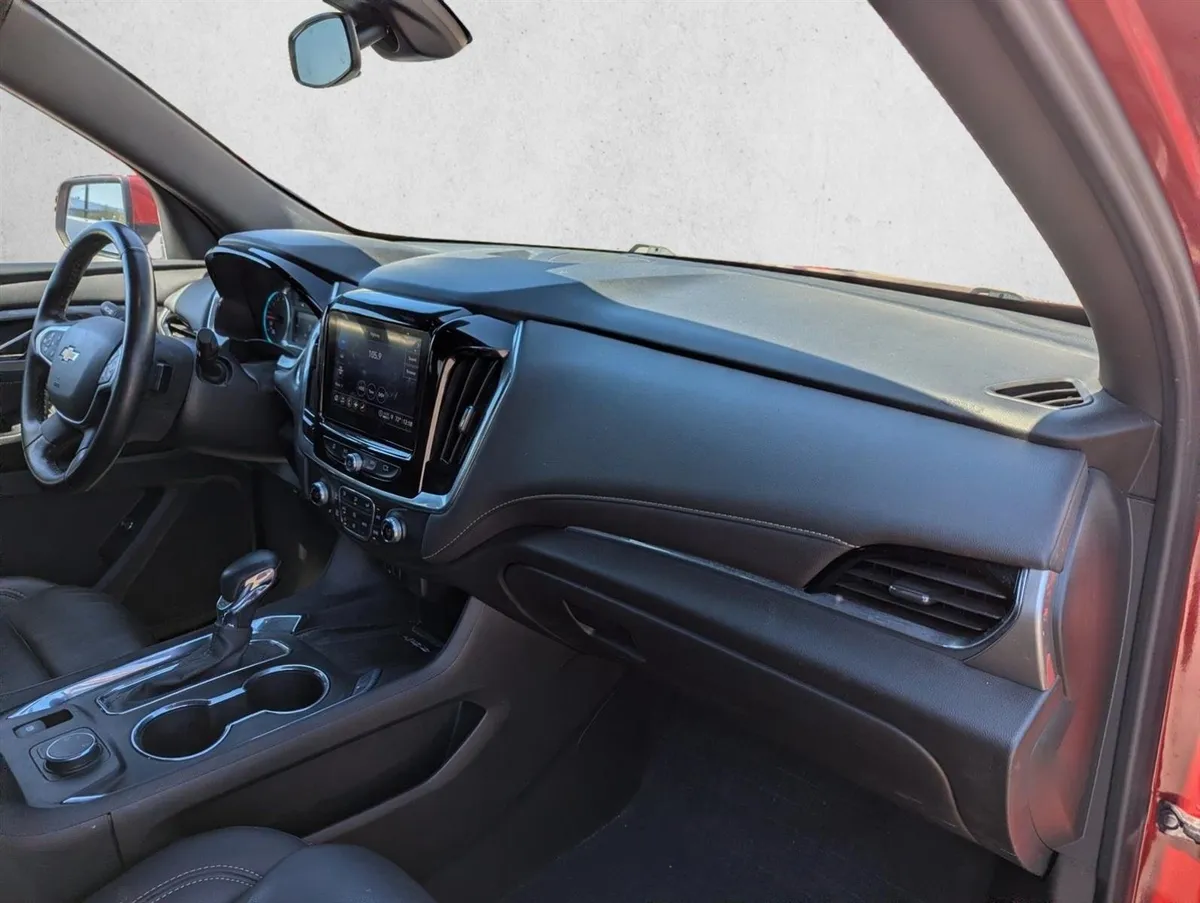 2023 Chevrolet Traverse LT Leather thumbnail 25
