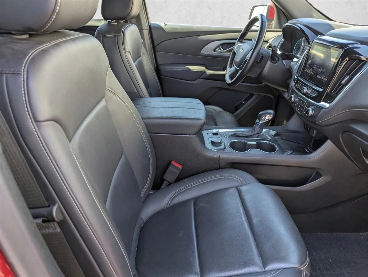 2023 Chevrolet Traverse LT Leather thumbnail 26