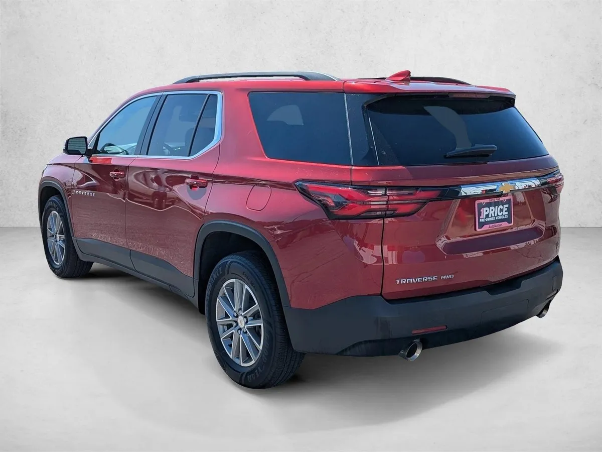2023 Chevrolet Traverse LT Leather thumbnail 7