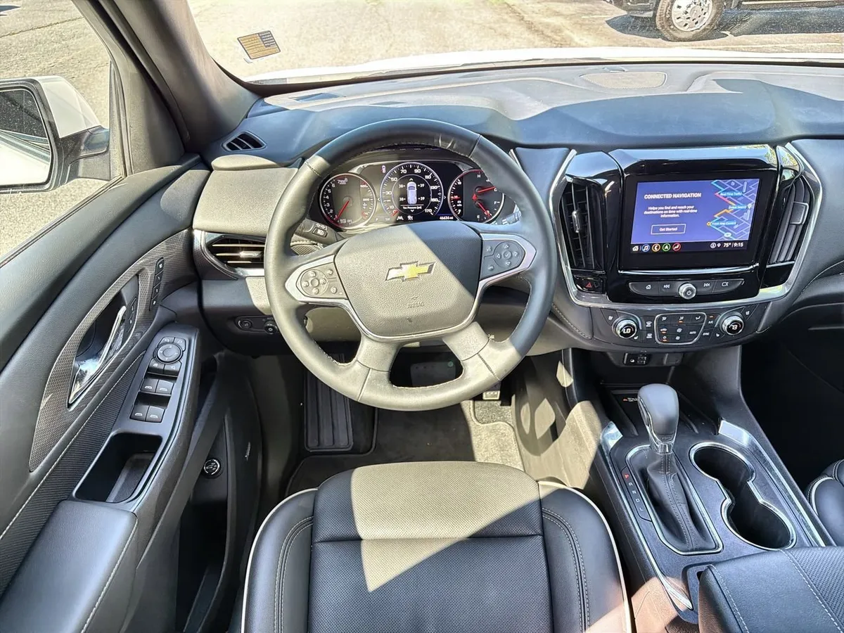 2023 Chevrolet Traverse Premier thumbnail 10
