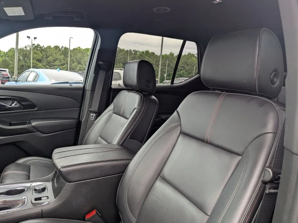 2023 Chevrolet Traverse RS thumbnail 15
