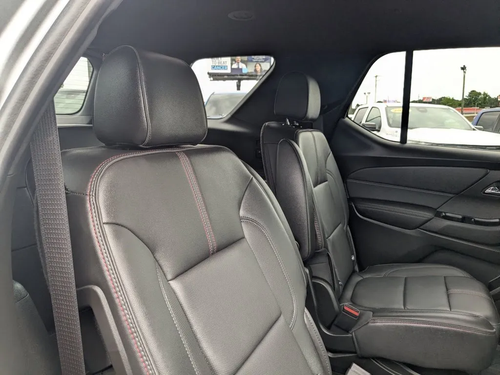 2023 Chevrolet Traverse RS thumbnail 29