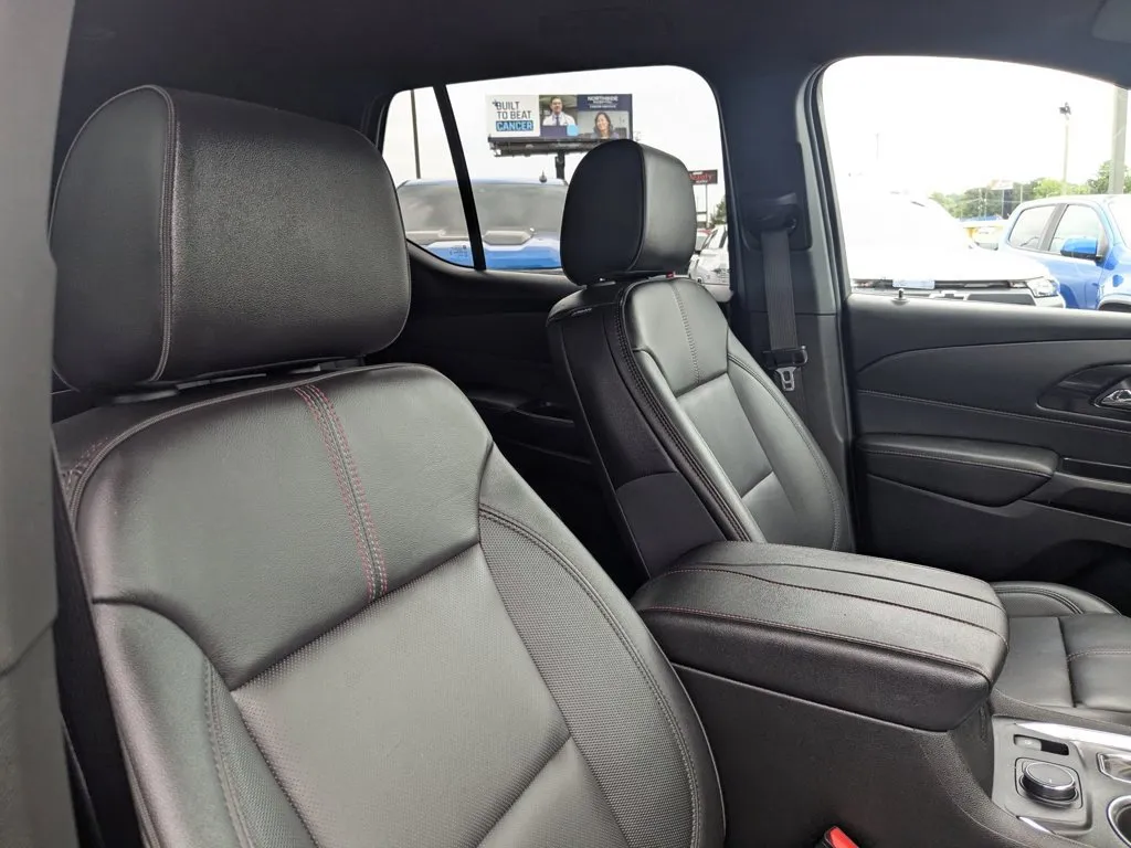 2023 Chevrolet Traverse RS thumbnail 30