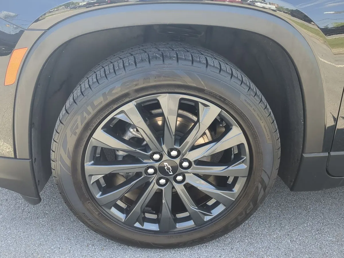 2023 Chevrolet Traverse RS thumbnail 35