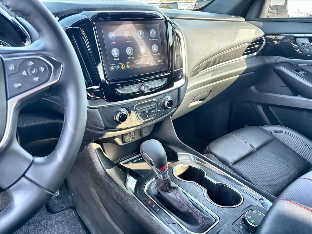 2023 Chevrolet Traverse RS thumbnail 11