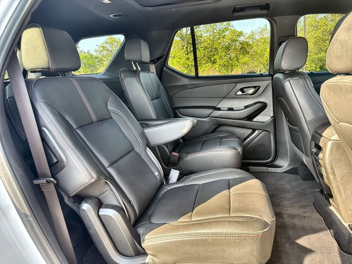 2023 Chevrolet Traverse RS thumbnail 22