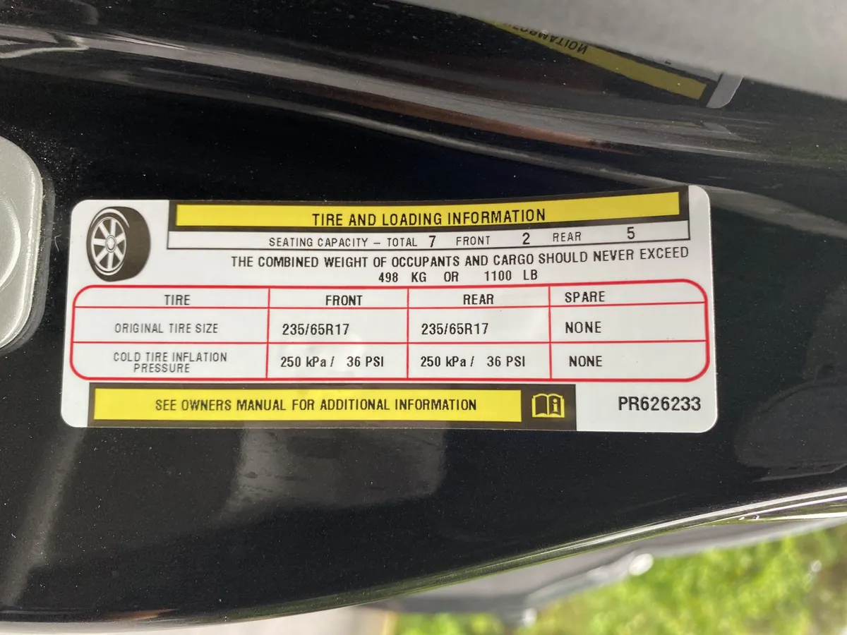 2023 Chrysler Pacifica Hybrid Limited thumbnail 40