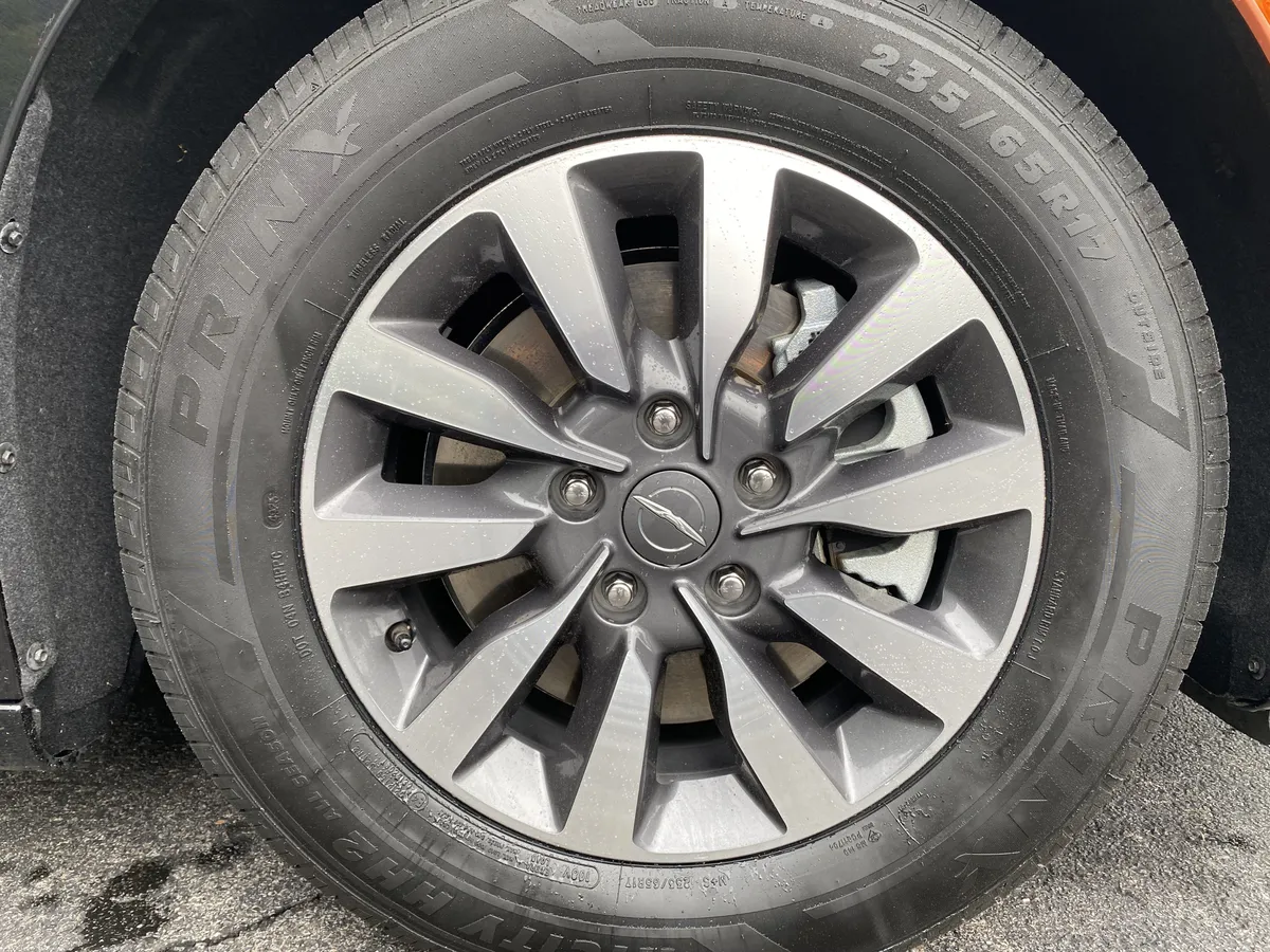2023 Chrysler Pacifica Hybrid Limited thumbnail 43