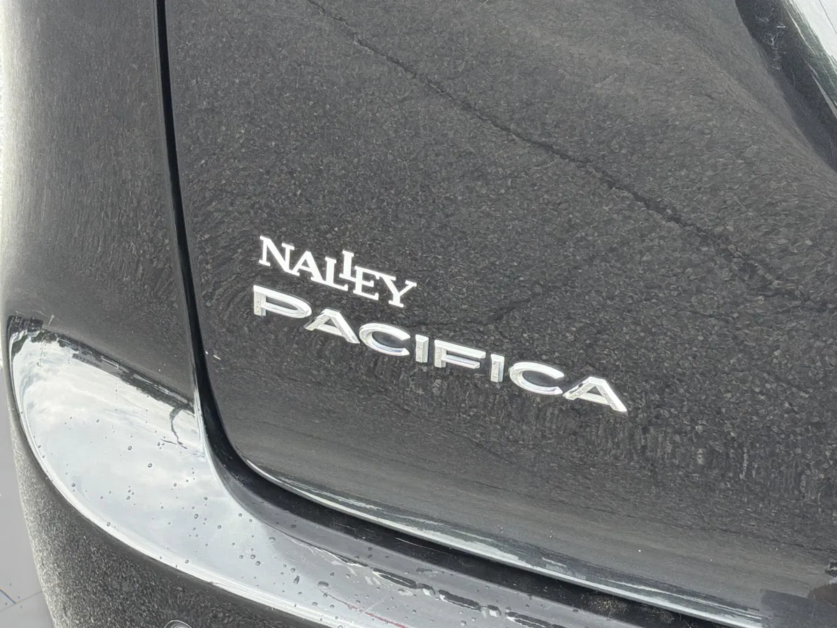 2023 Chrysler Pacifica Plug-In Hybrid Touring L thumbnail 27