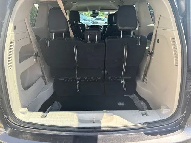 2023 Chrysler Pacifica Touring L thumbnail 14