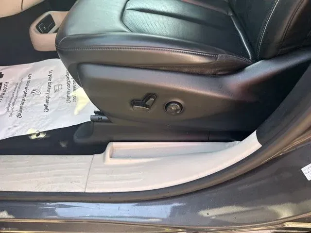 2023 Chrysler Pacifica Touring L thumbnail 25
