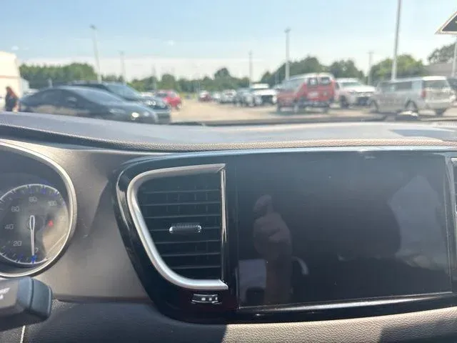 2023 Chrysler Pacifica Touring L thumbnail 35