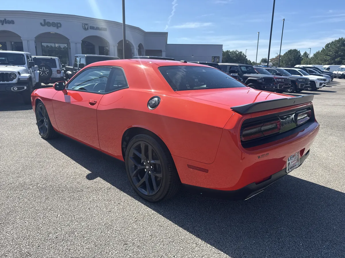 2023 Dodge Challenger GT thumbnail 5