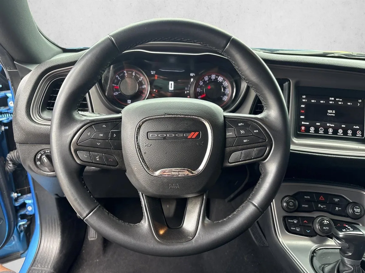 2023 Dodge Challenger GT thumbnail 17