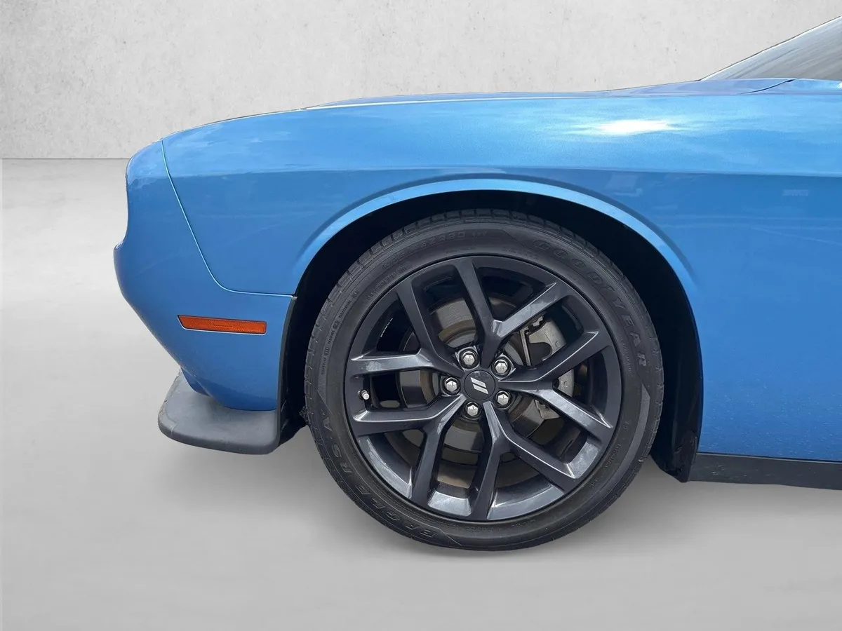 2023 Dodge Challenger GT thumbnail 27