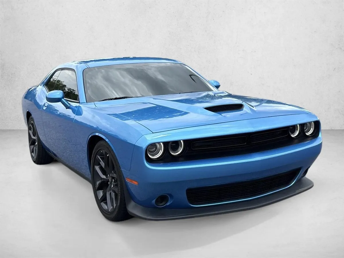 2023 Dodge Challenger GT thumbnail 3