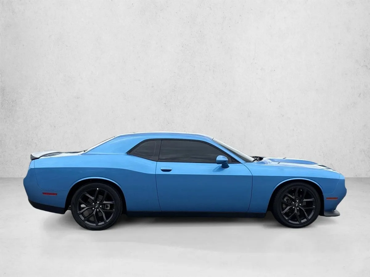 2023 Dodge Challenger GT thumbnail 4