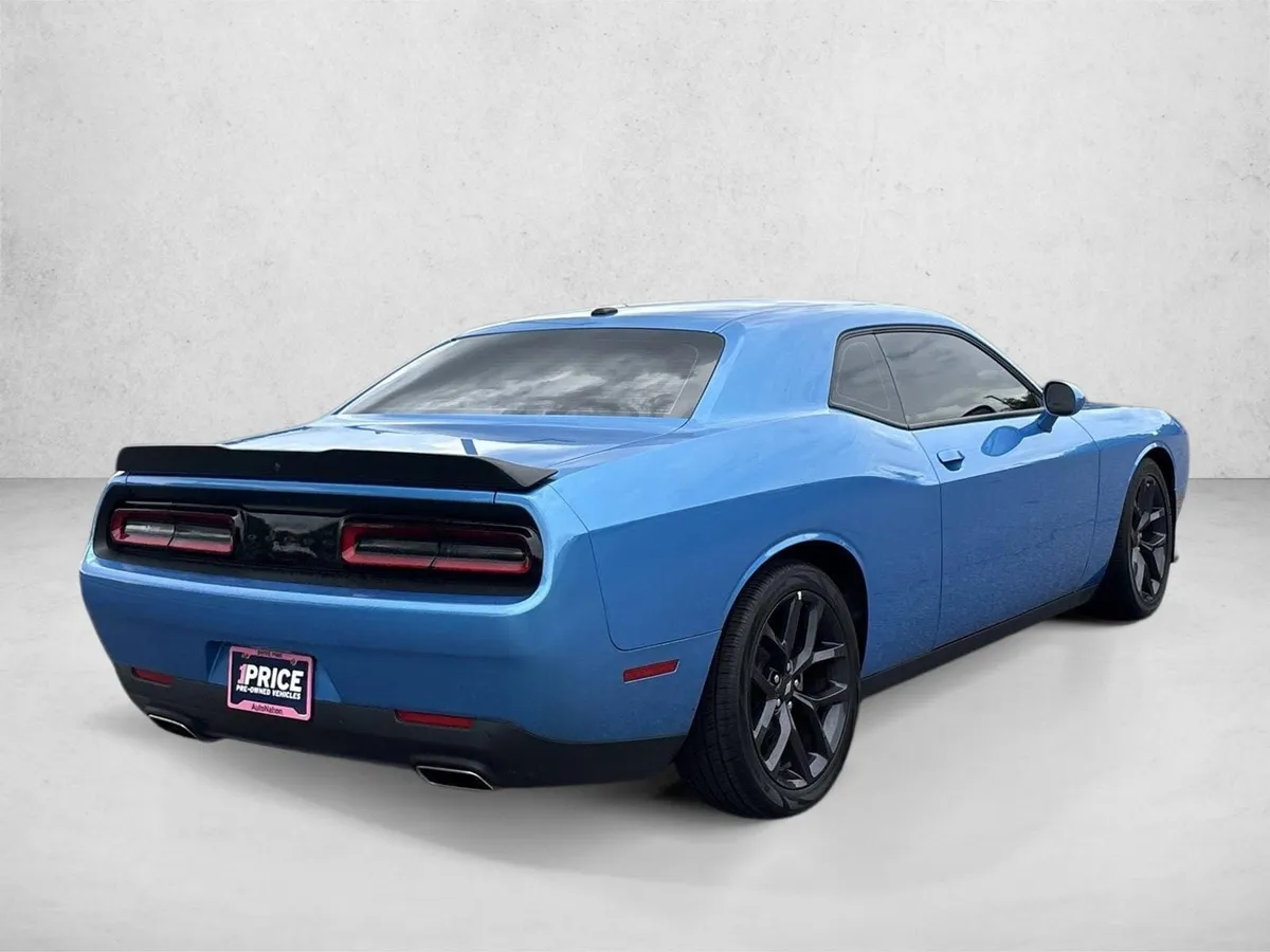 2023 Dodge Challenger GT thumbnail 5