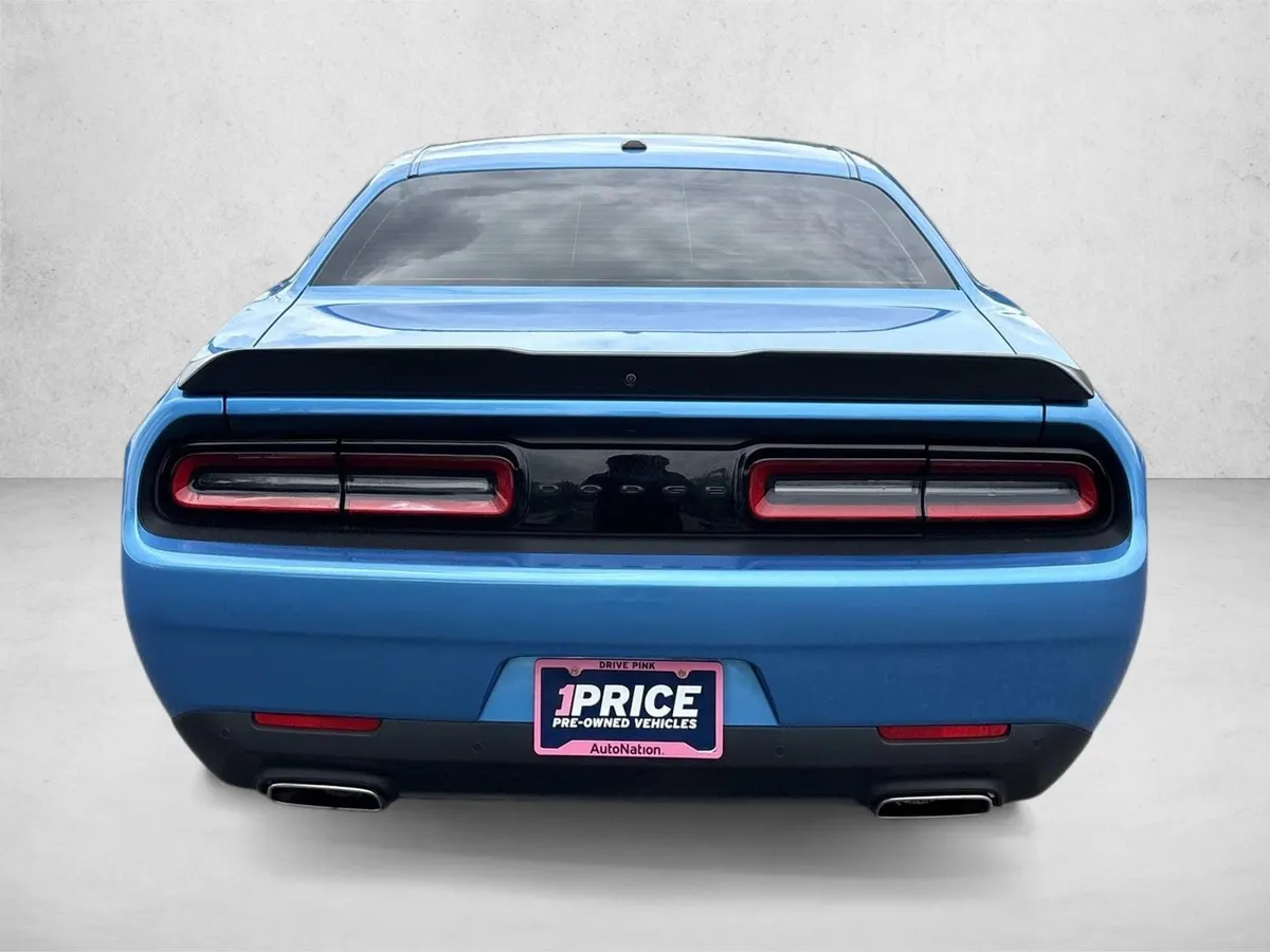 2023 Dodge Challenger GT thumbnail 6