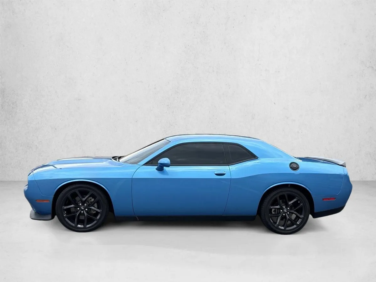 2023 Dodge Challenger GT thumbnail 8
