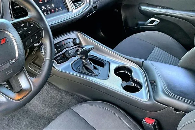 2023 Dodge Challenger GT thumbnail 15