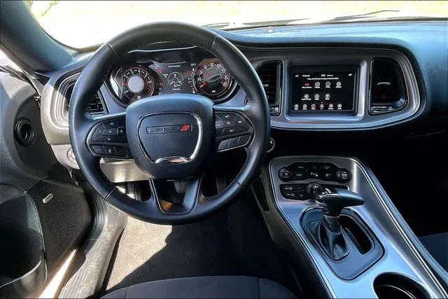 2023 Dodge Challenger GT thumbnail 8