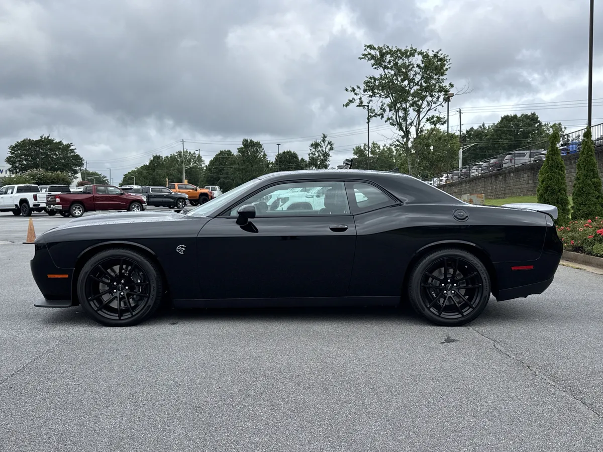 2023 Dodge Challenger SRT Hellcat Jailbreak thumbnail 6