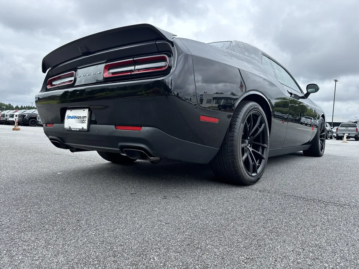 2023 Dodge Challenger SRT Hellcat Jailbreak thumbnail 9