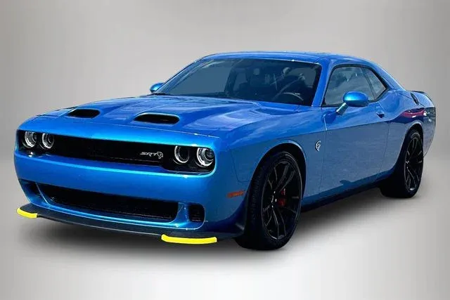 2023 Dodge Challenger SRT Hellcat Jailbreak thumbnail 2