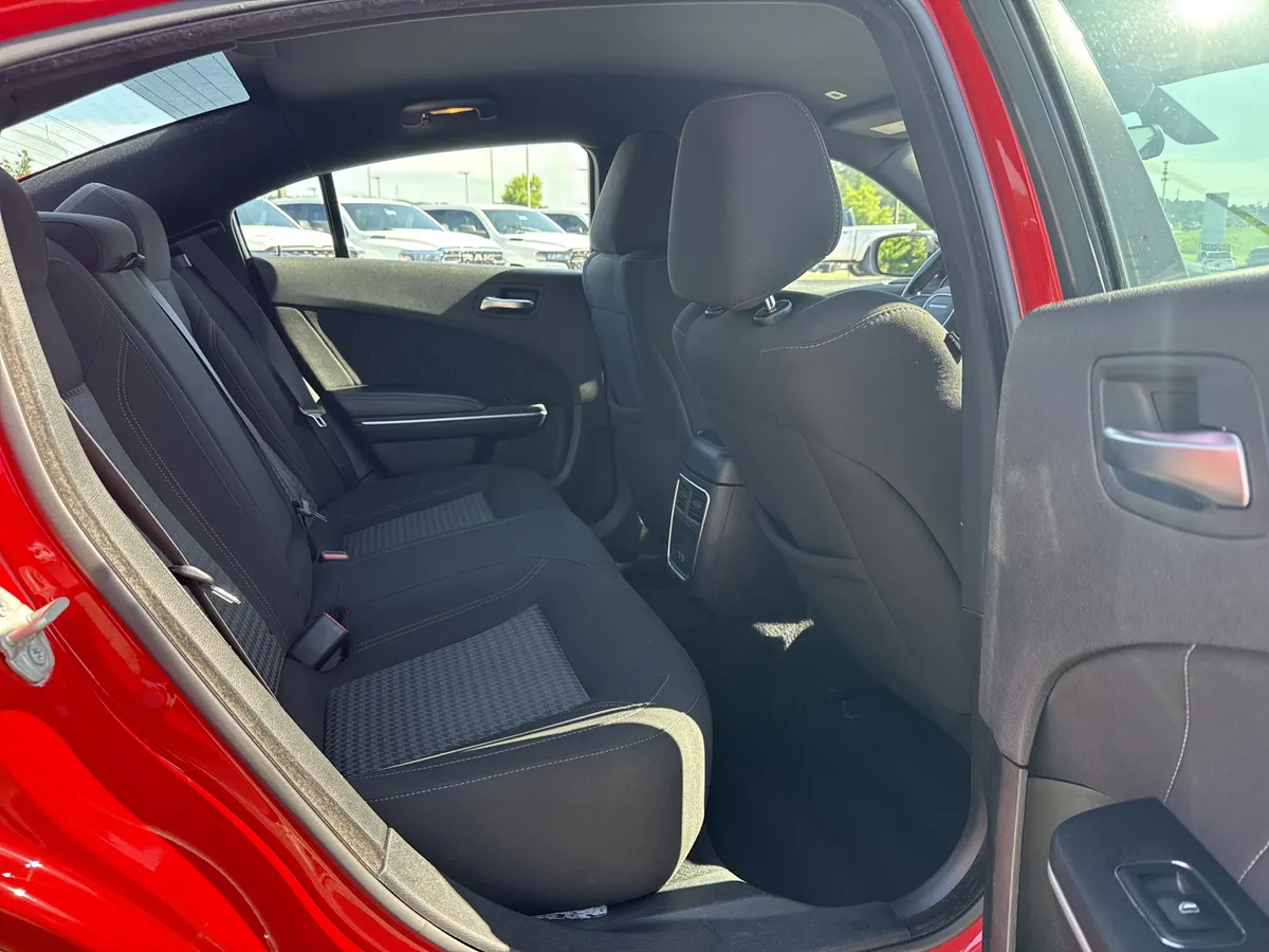 2023 Dodge Charger SXT thumbnail 15