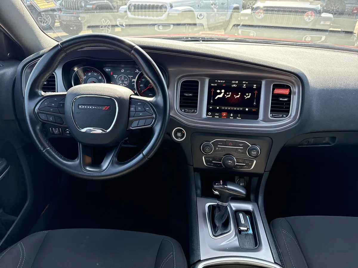 2023 Dodge Charger SXT thumbnail 21