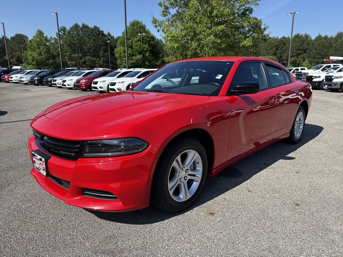 2023 Dodge Charger SXT thumbnail 3