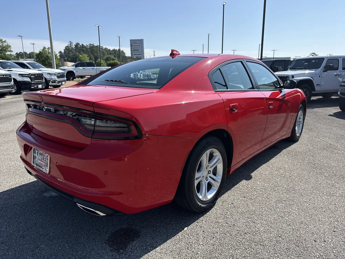 2023 Dodge Charger SXT thumbnail 7