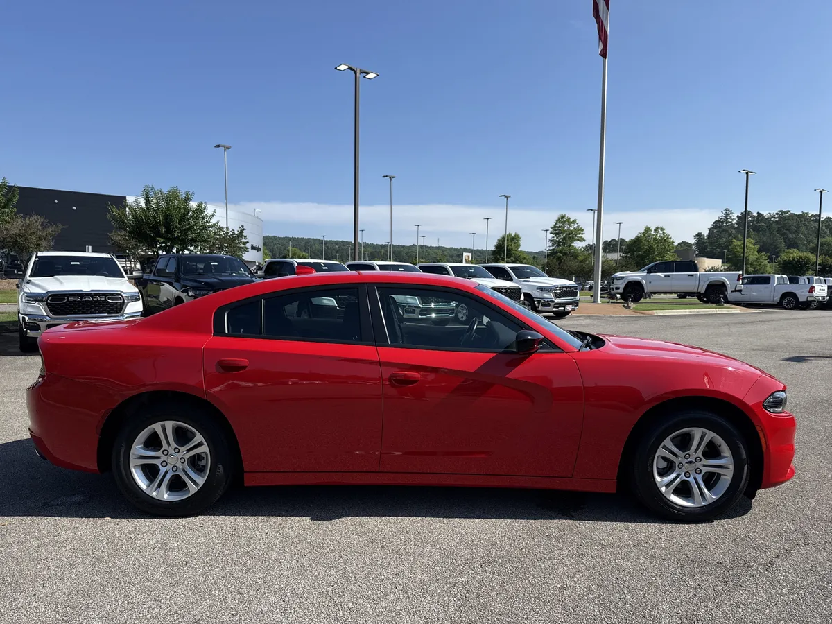 2023 Dodge Charger SXT thumbnail 8