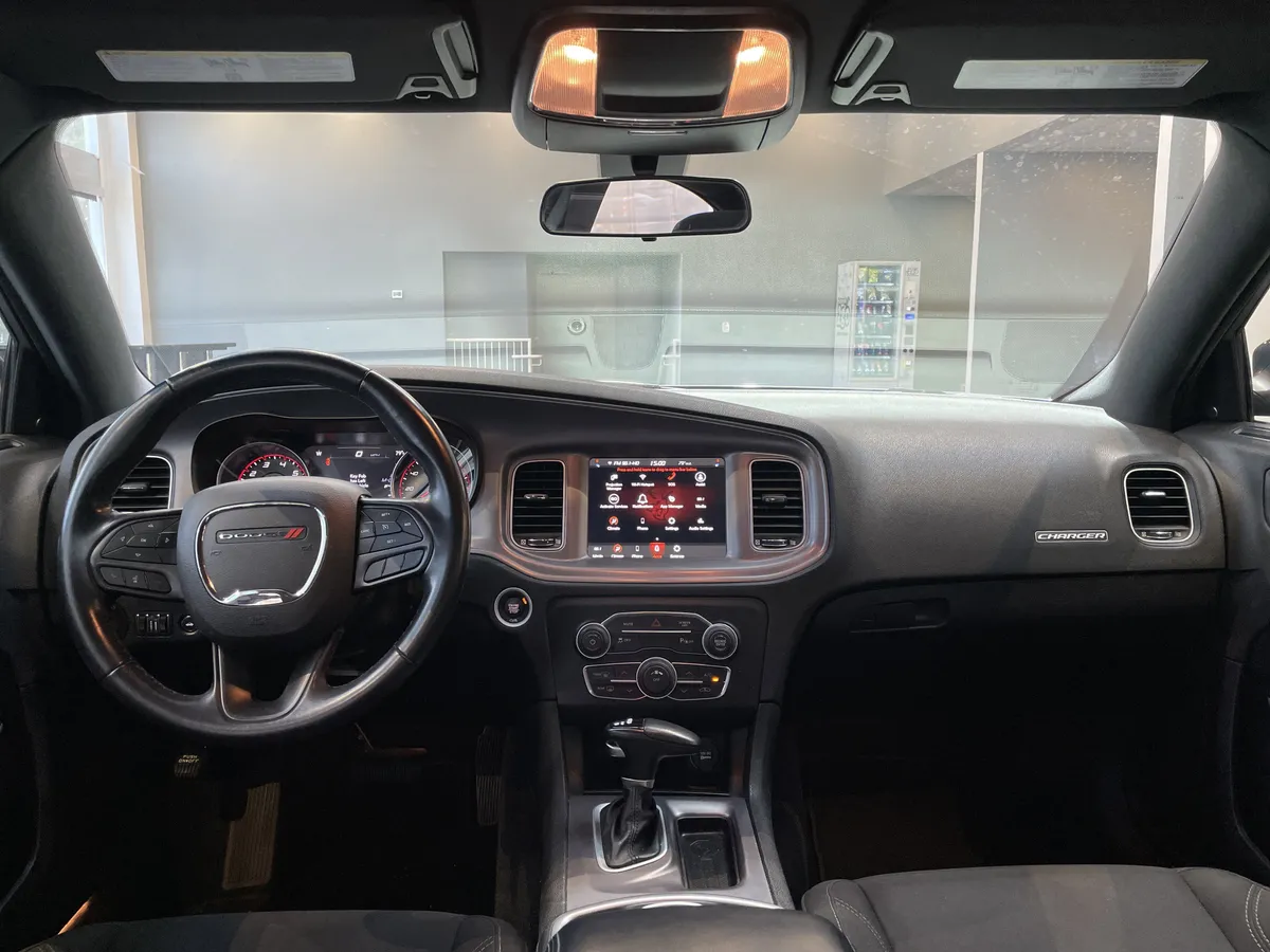 2023 Dodge Charger SXT thumbnail 11