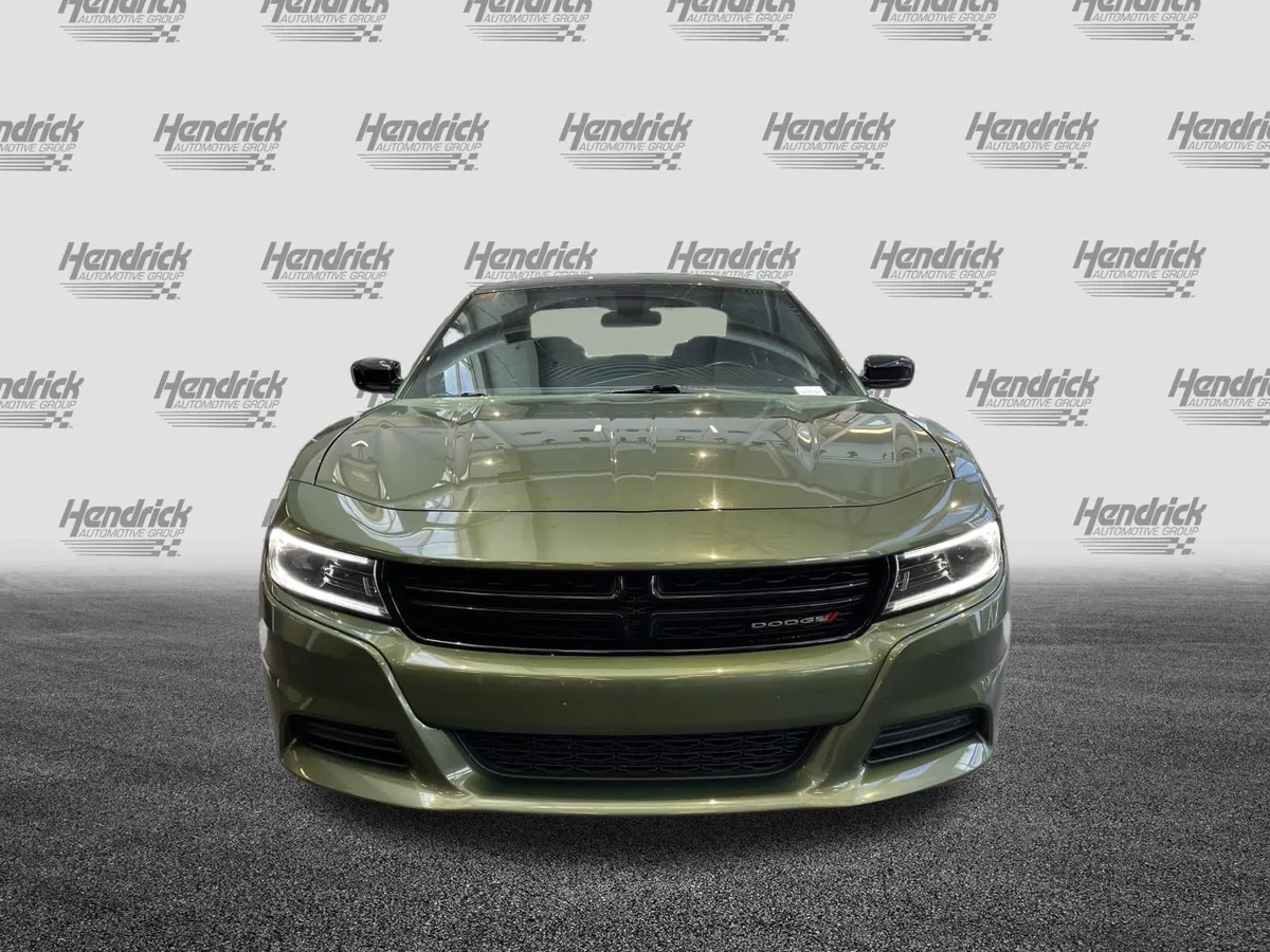 2023 Dodge Charger SXT thumbnail 2