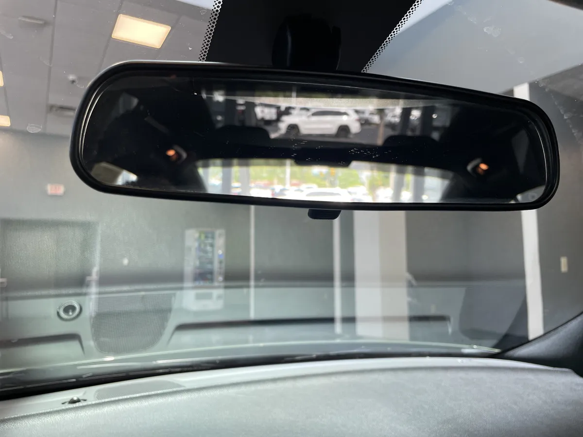 2023 Dodge Charger SXT thumbnail 30