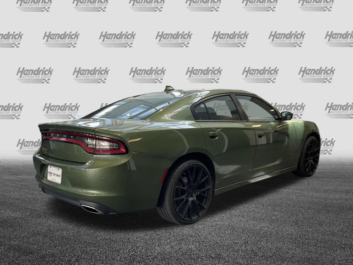 2023 Dodge Charger SXT thumbnail 8
