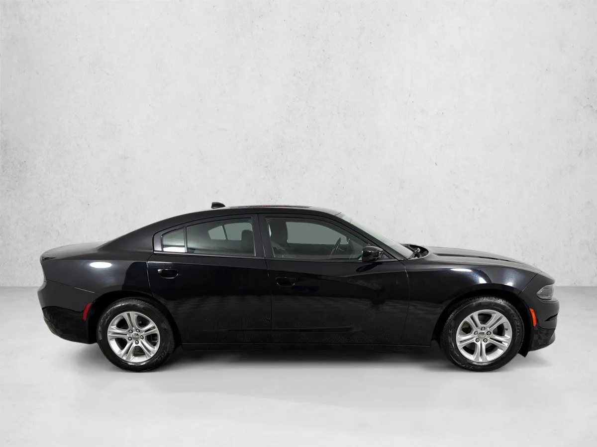 2023 Dodge Charger SXT thumbnail 2