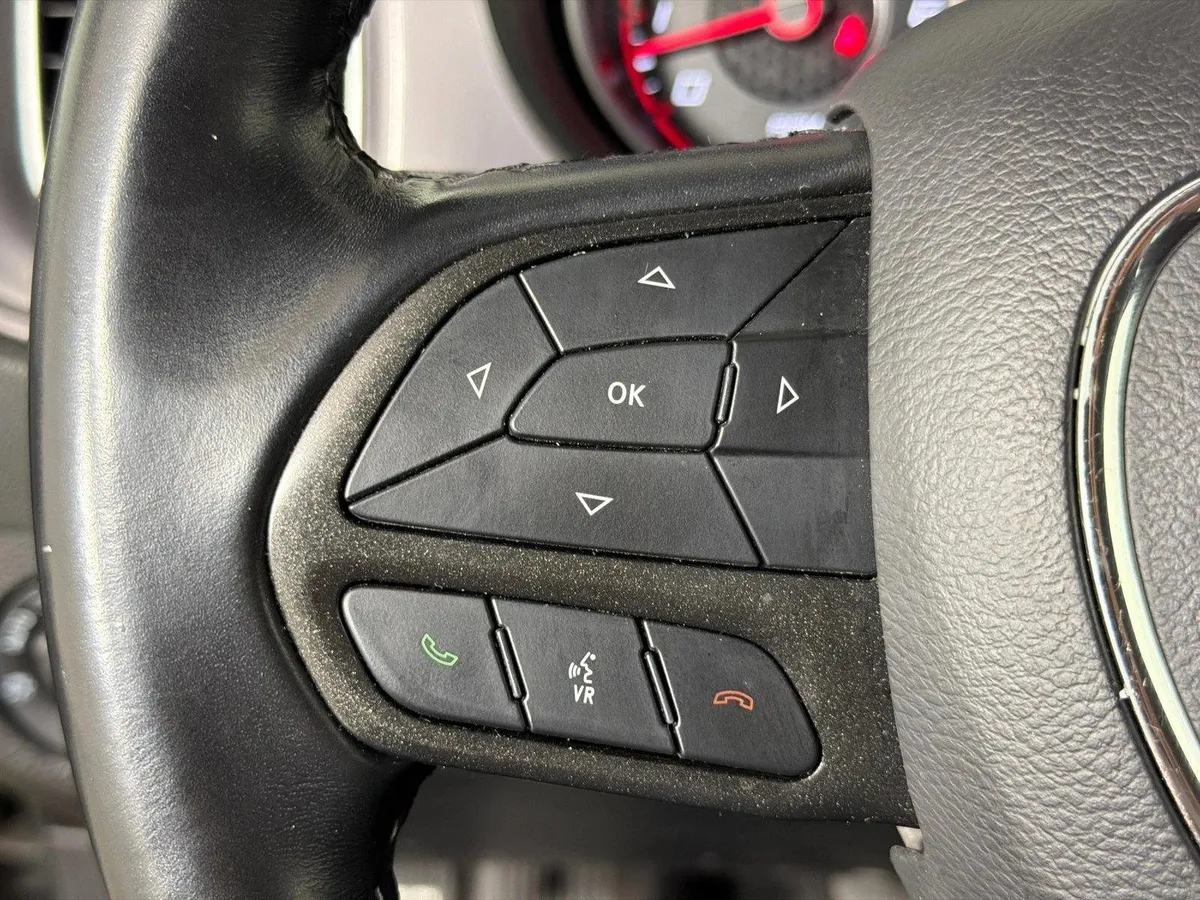 2023 Dodge Charger SXT thumbnail 24