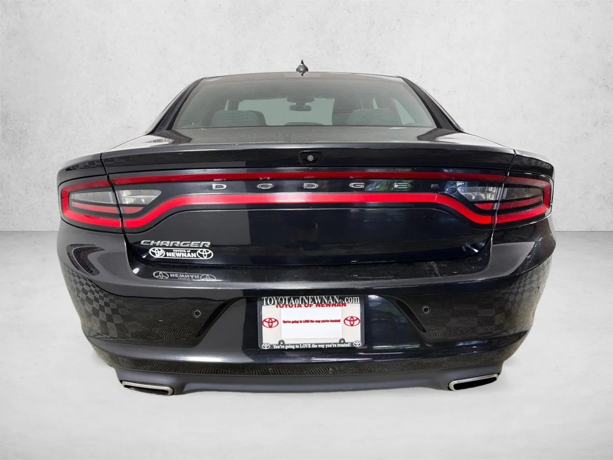 2023 Dodge Charger SXT thumbnail 4